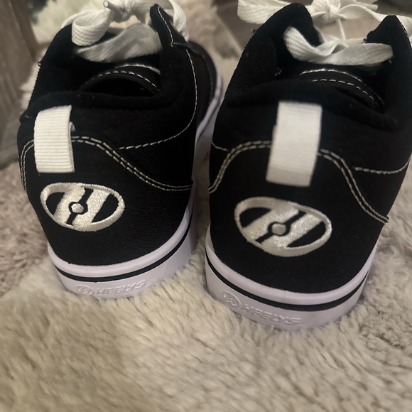 Heelys Kids Black and White Sneakers - Picture 2 of 3